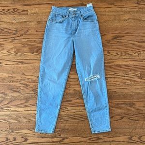 Levi’s Mom Jeans Size 25